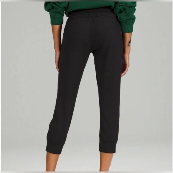 Lululemon Ready to Rulu Jogger, High Rise. Slim fit. Size 4 workout casual comfy - Picture 2 of 10